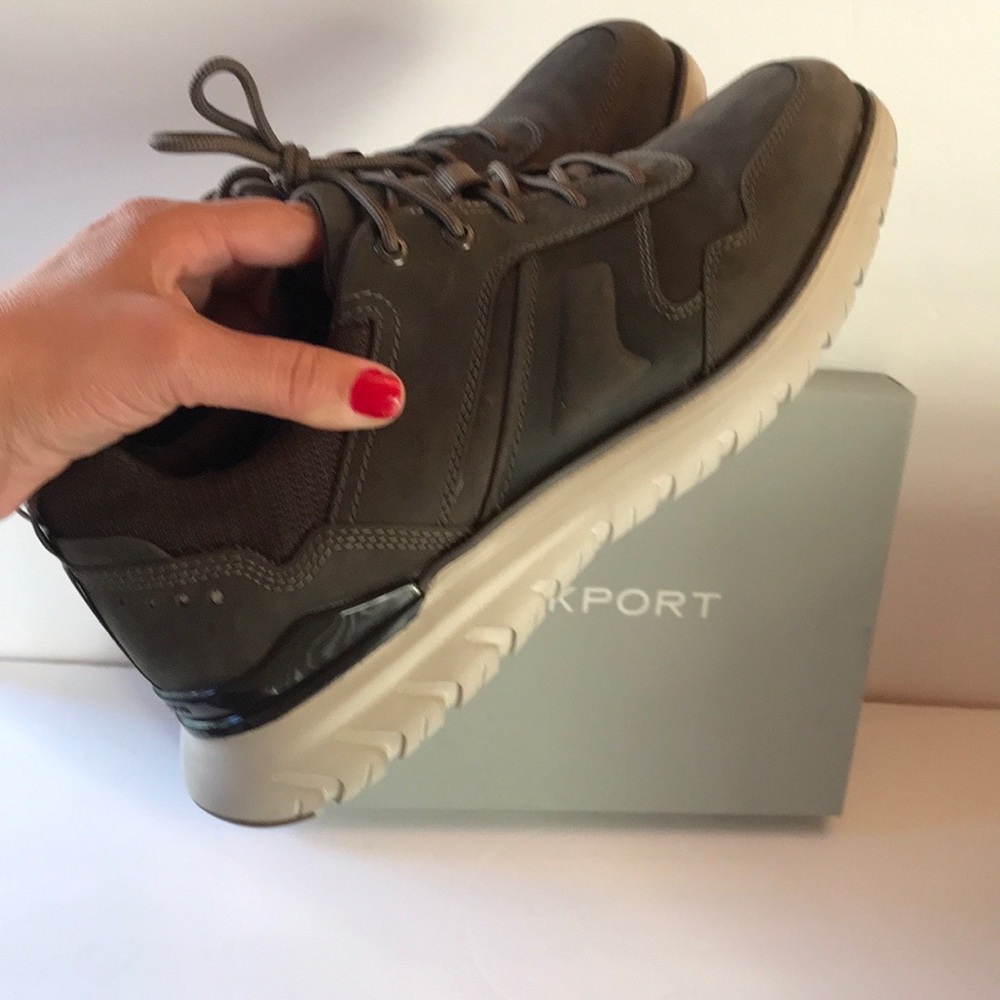 Rockport Mens PulseTech Sport Ubal Sneakers  Size 9.5 Wide Olive & Brown